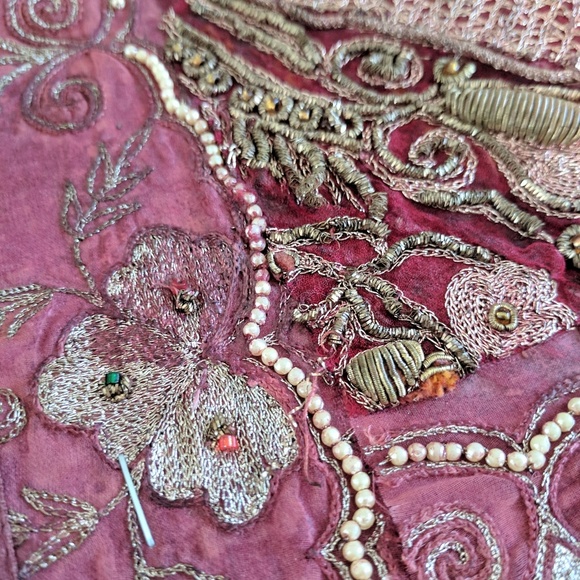 2 Cranberry & bronze handmade Indian cushions NWOT - Picture 5 of 8